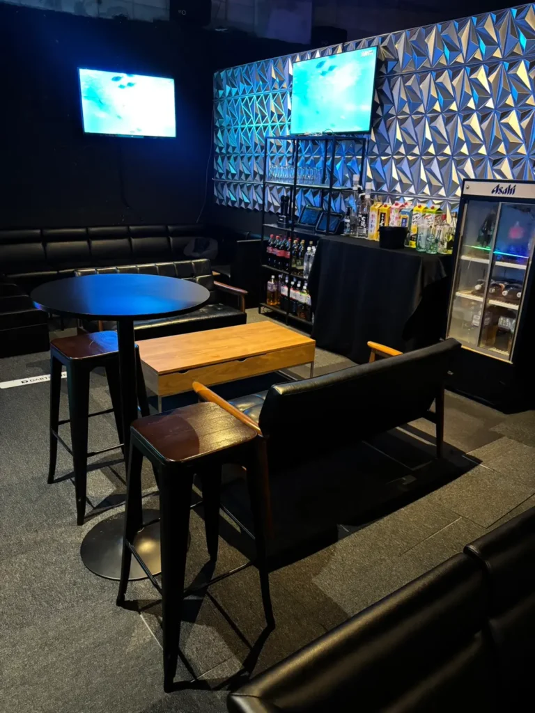 eve店内画像(テーブル)